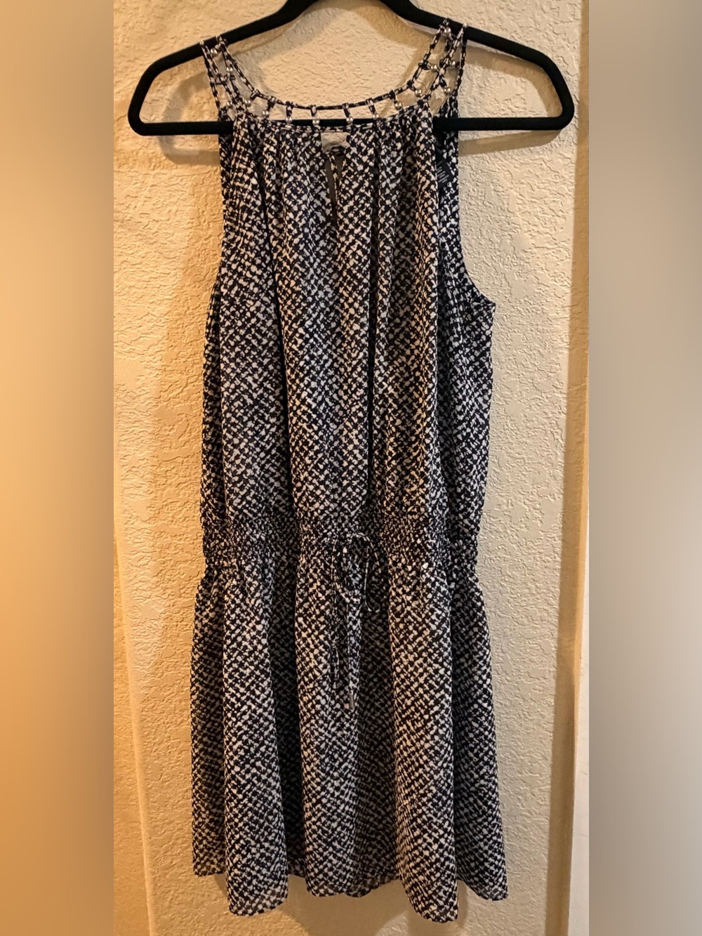 White House Black Market Black & White Patterned Sleeveless Dress
